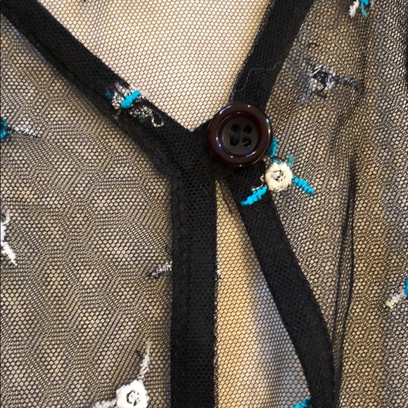 Blouse - Picture 6 of 6